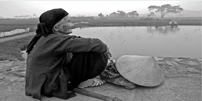 Mơ thấy bà mất: Giấc mơ buồn mang nhiều tầng ý nghĩa